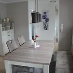 בית נופש Glueckshuuske Sauerland משדה